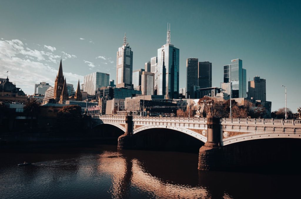 Photo online tutor Australia